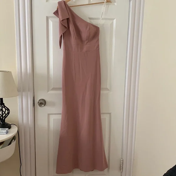 3 quarter length bridesmaid dresses Three-Quarter Sleeve Floral Lace Wedding Dress Champagne